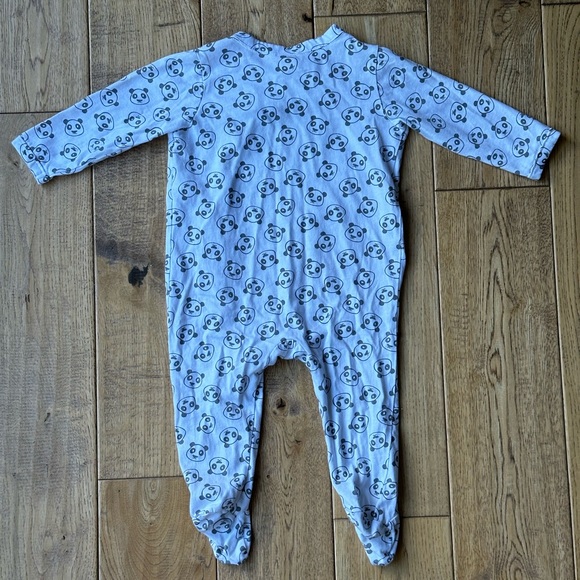 Bundle of 2 Harper Canyon Snap Button Footies size 6 Months - Picture 6 of 11